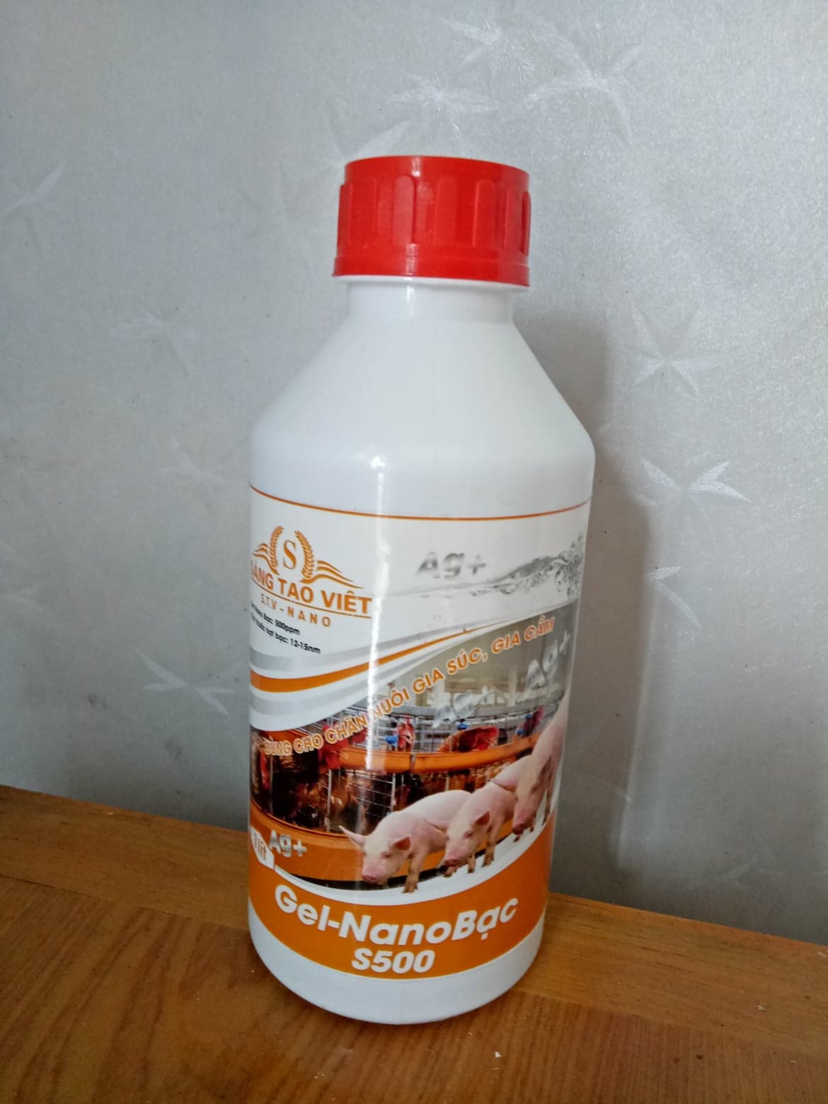 Gel nano bạc dùng cho chăn nuôi gia súc, gia cầm