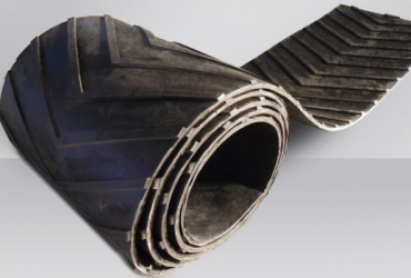 Băng tải cao su gân