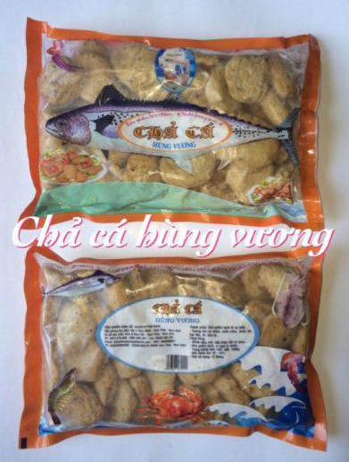 Chế biến chả c&aacute; H&ugrave;ng Vương