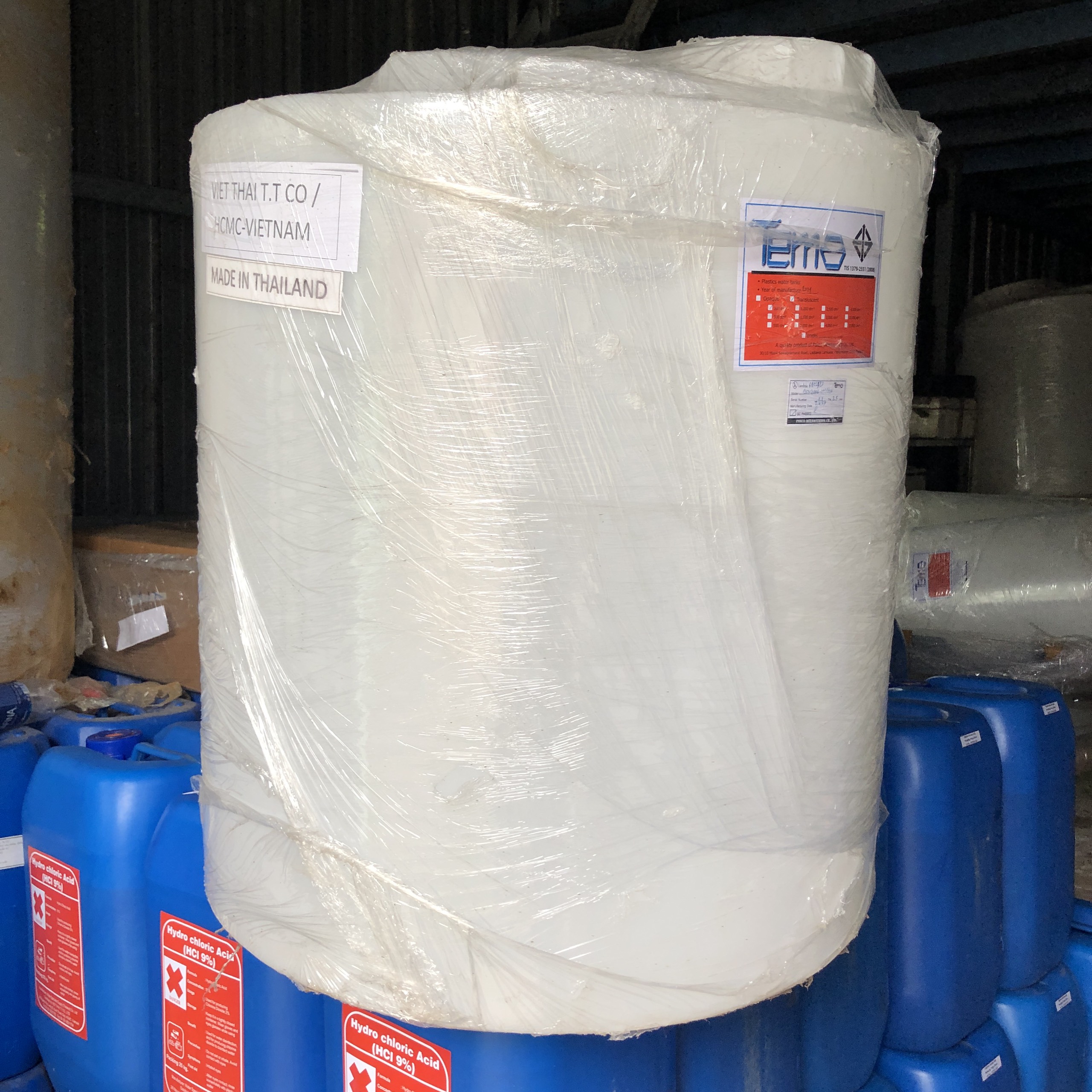 B&ocirc;̀n chứa hóa ch&acirc;́t 200 lít Tema/Pakco Thái Lan