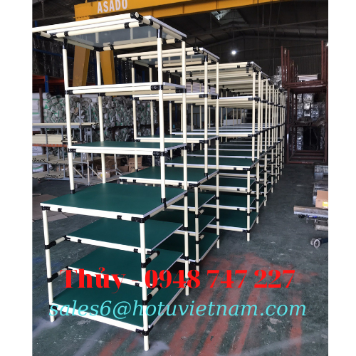 Bàn thao tác làm từ ống, khớp... cố định hoặc di chuyển bằng bánh xe