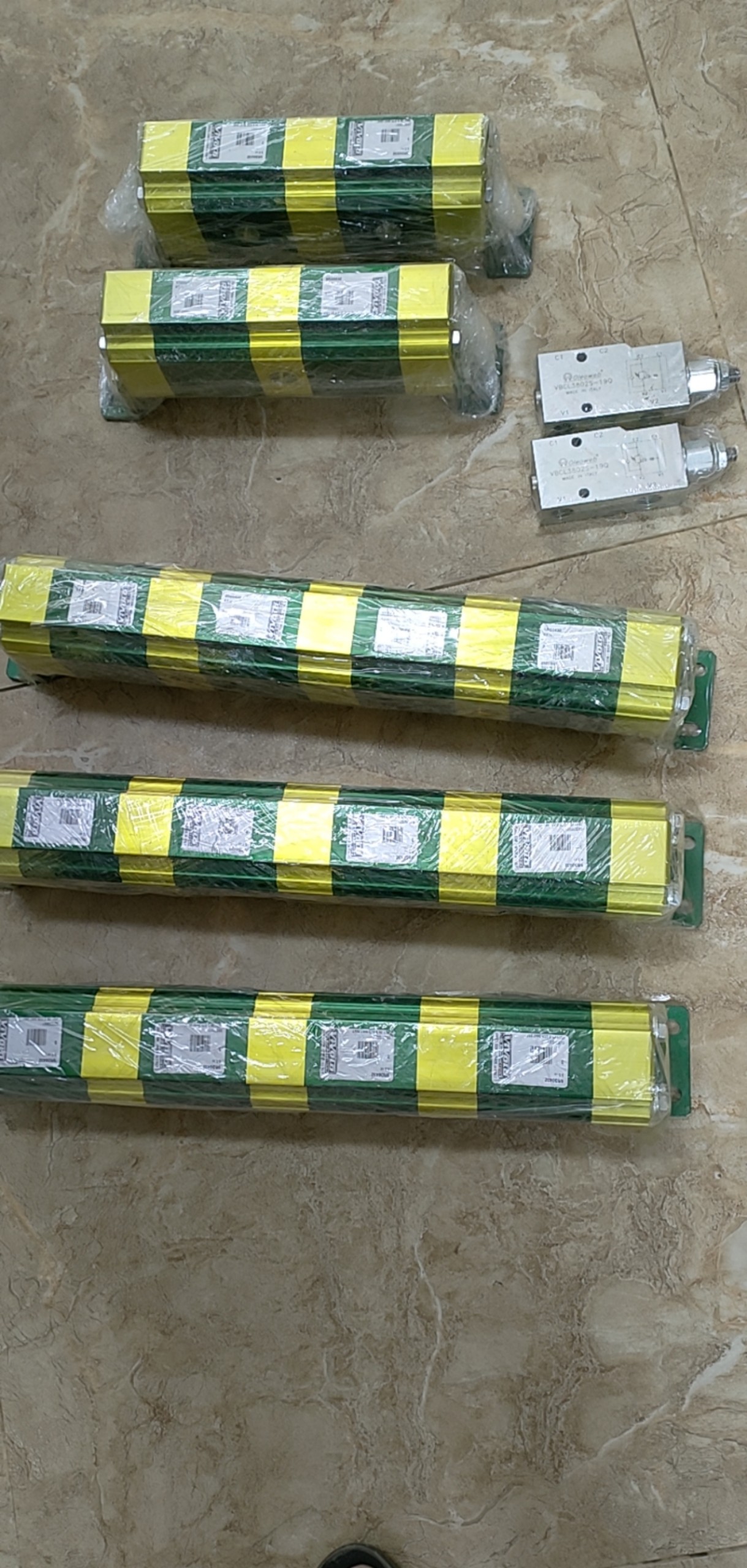 Van chia dầu thủy lực, Bộ chia lưu lượng thủy lực, Bán van chia dầu thủy lực, Bán bộ chia lưu lượng thủy lực