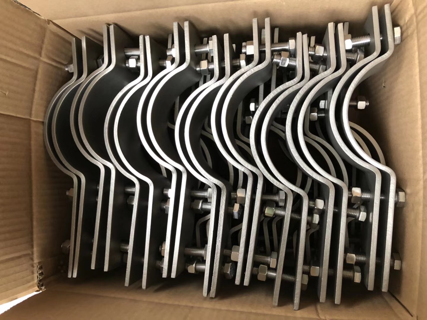 Kẹp ống thủy lực, Cùm ống thủy lực