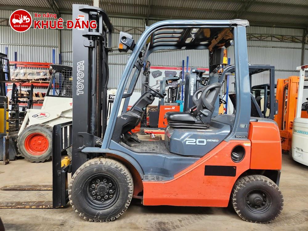 Xe Nâng 2 Tấn Toyota 02-8FD20 cũ Nhật Bản