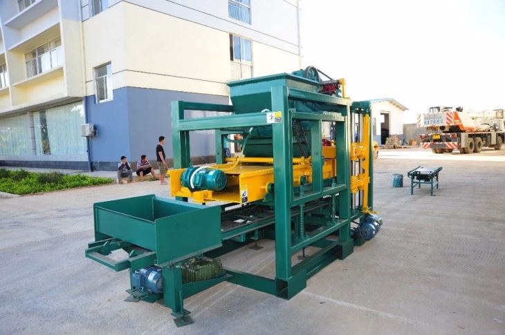 Máy tạo khối xi măng