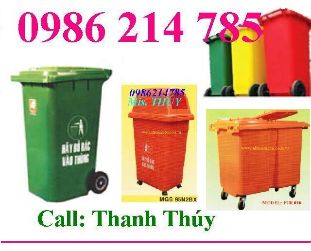 Thùng rác công cộng