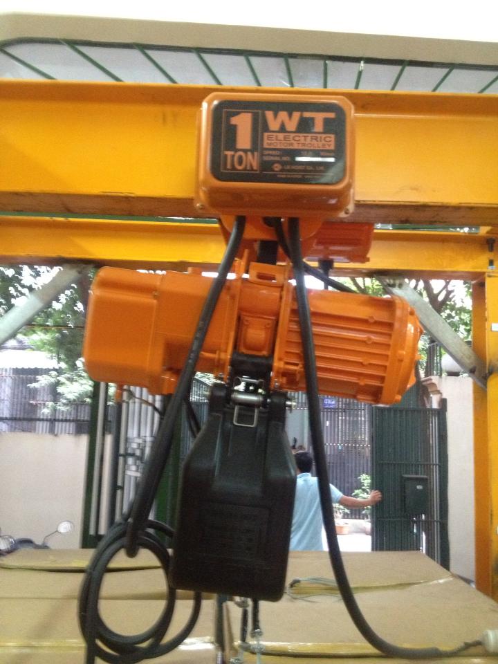 Palang xích điện LK