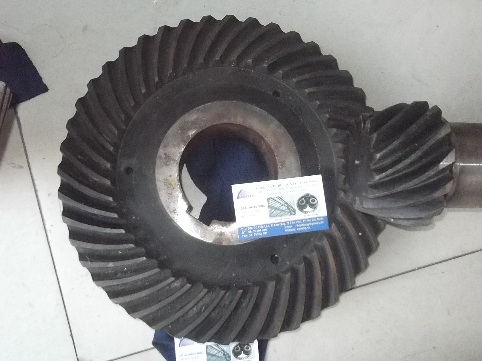 Gia công cơ khí bánh răng bánh xích khớp nối trục con lăn