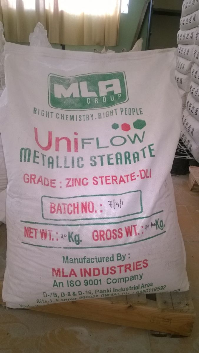 Kẽm Stearate Zn (C17H35COO)2