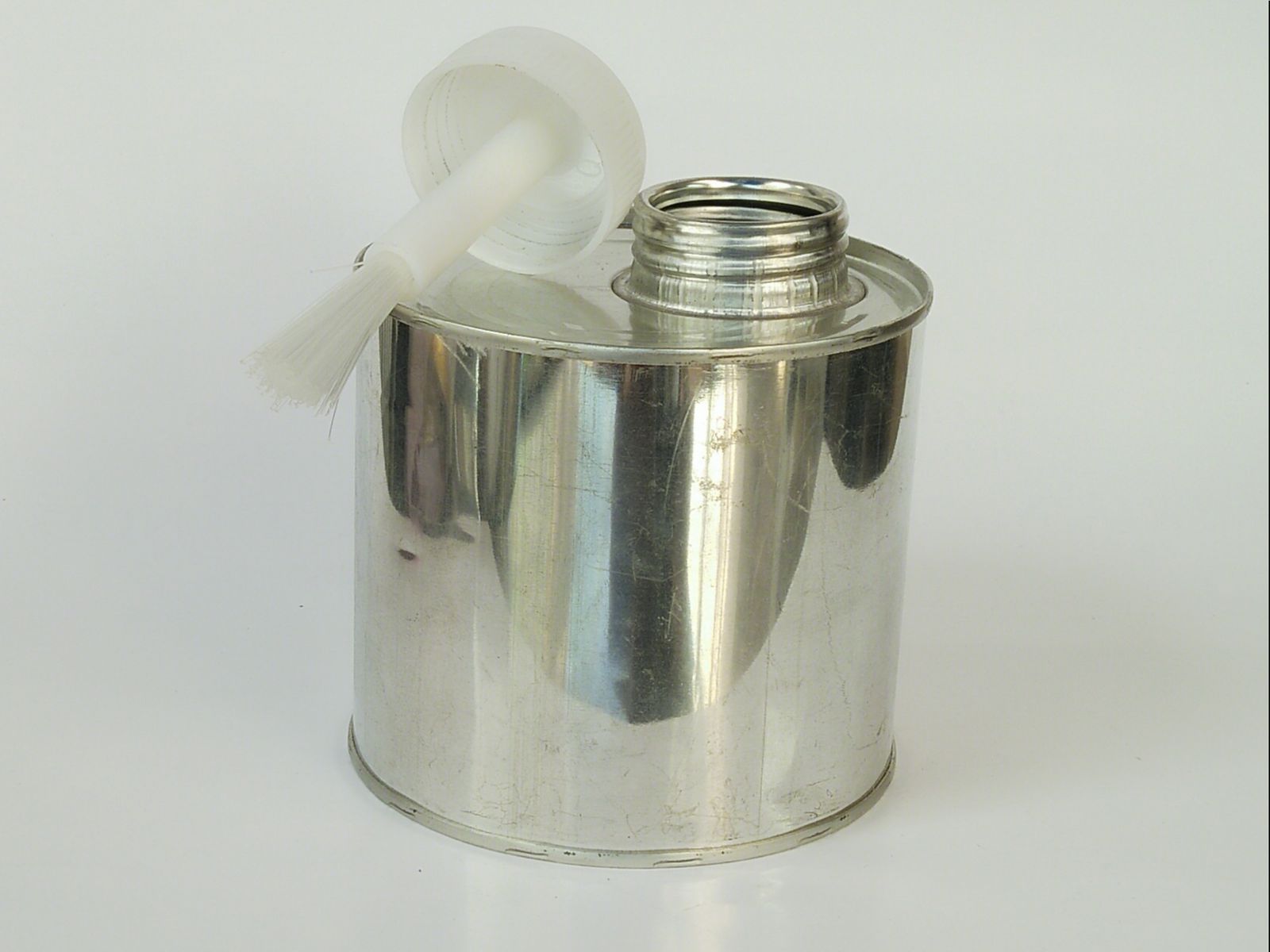 Lon đựng keo cọ nhựa 500 ml