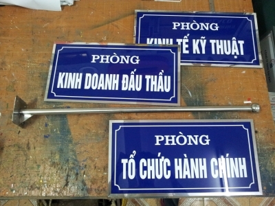 Bảng chỉ dẫn, bảng nội quy, bảng cảnh báo... bằng kim loại, meca