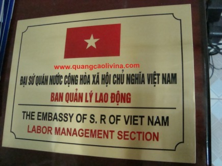 Làm biển tên công ty bằng kim loại, nhựa - Toàn quốc