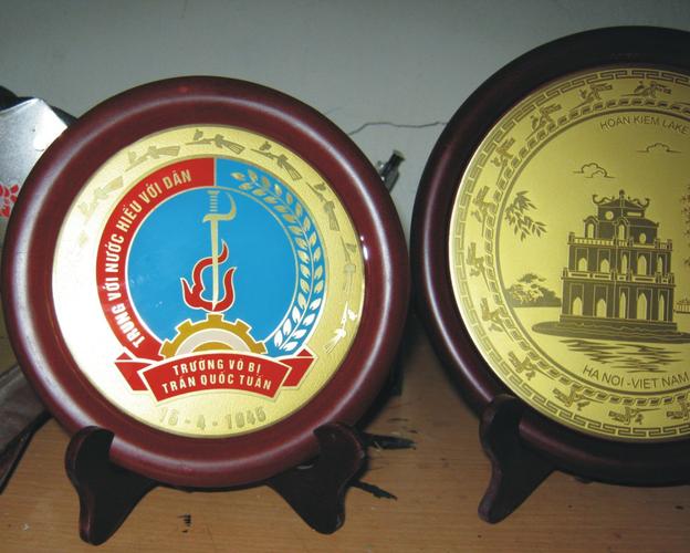Tem mác mô hình và quảng cáo bằng kim loại, nhựa - Toàn quốc, chủ yếu Hải Phòng