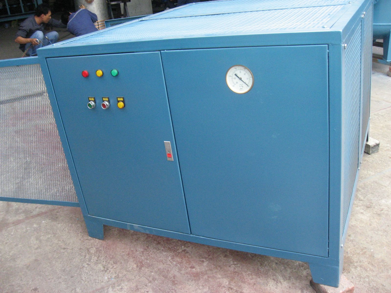 Máy hút chân không - Dây chuyền kiểm định chai gas