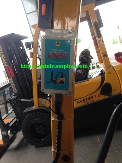 Quản l&yacute; hệ thống an to&agrave;n xe n&acirc;ng bằng phương ph&aacute;p gi&aacute;m s&aacute;t v&agrave; truy xuất dữ liệu qua đ&aacute;m m&acirc;y