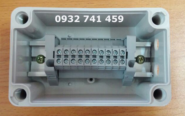 Hộp đấu nối d&acirc;y điện ngo&agrave;i trời IP67