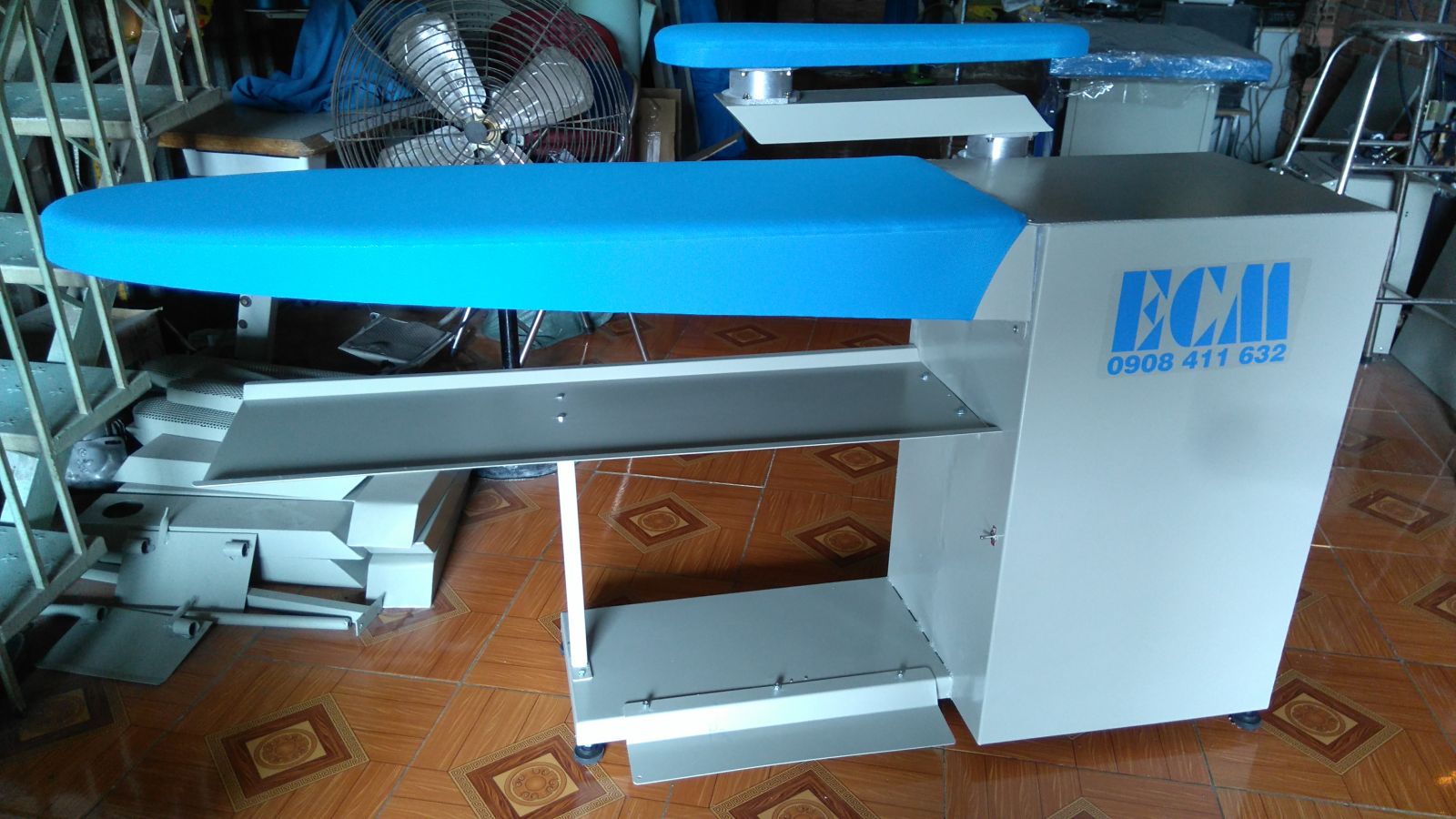 bàn hút chân không ECM-0313NW
