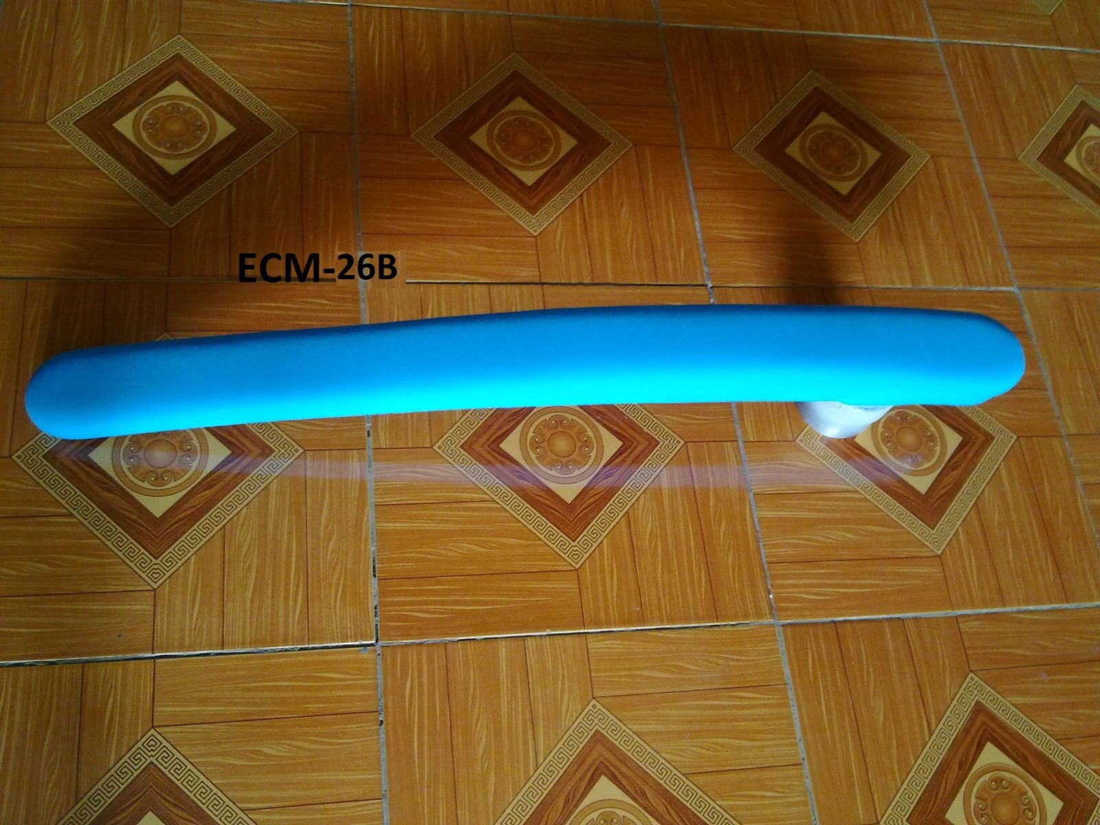 Tay gối ủi sườn quần ECM