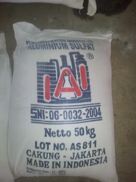 Ph&egrave;n nh&ocirc;m sunfat Al2(SO4)3.18H2O