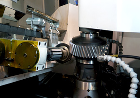 Máy phay lăn răng CNC H350 (Hàn Quốc)
