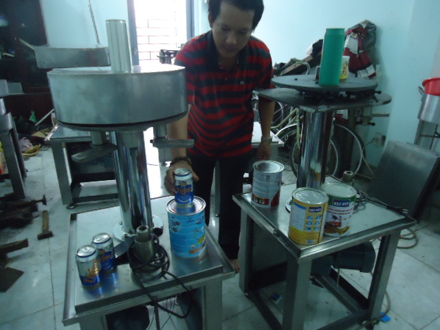 Máy ghép lon và đồ hộp