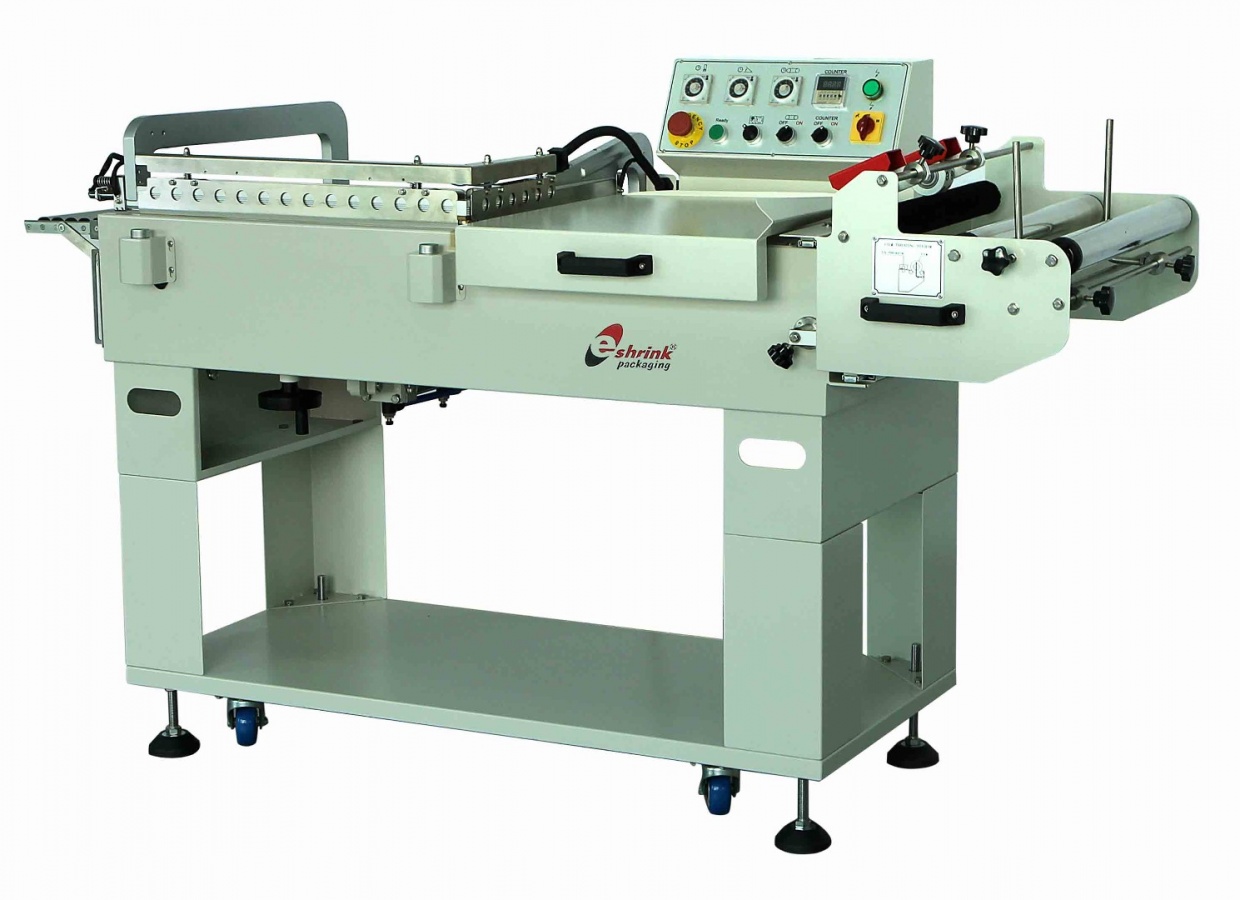 Máy bọc màng co bán tự động