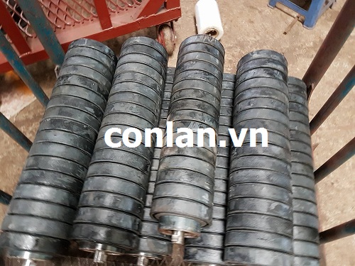 Con lăn giảm chấn