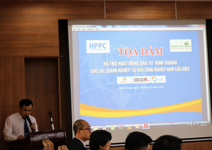 T&iacute;ch cực hỗ trợ hoạt động đầu tư, kinh doanh cho doanh nghiệp