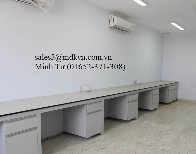 B&agrave;n th&iacute; nghiệm &aacute;p tường chuy&ecirc;n dụng