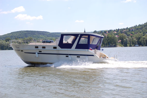 Tàu vận chuyển cao tốc H43 River Yacht