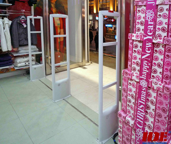 Cổng từ an ninh si&ecirc;u thị