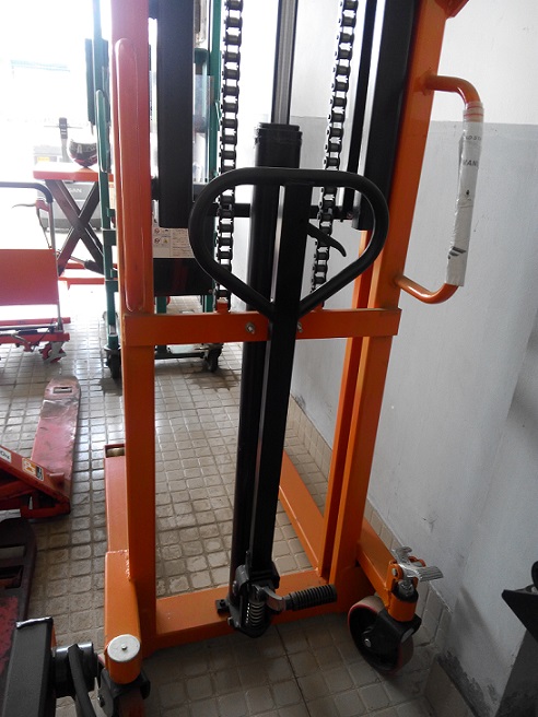 Xe nâng tay cao thủy lực 1,5 tấn 3 mét hiệu Noblelift